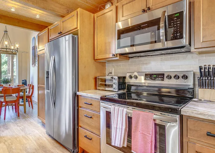 1 Mi To Northstar Skiing/Snowboarding: Cozy Condo